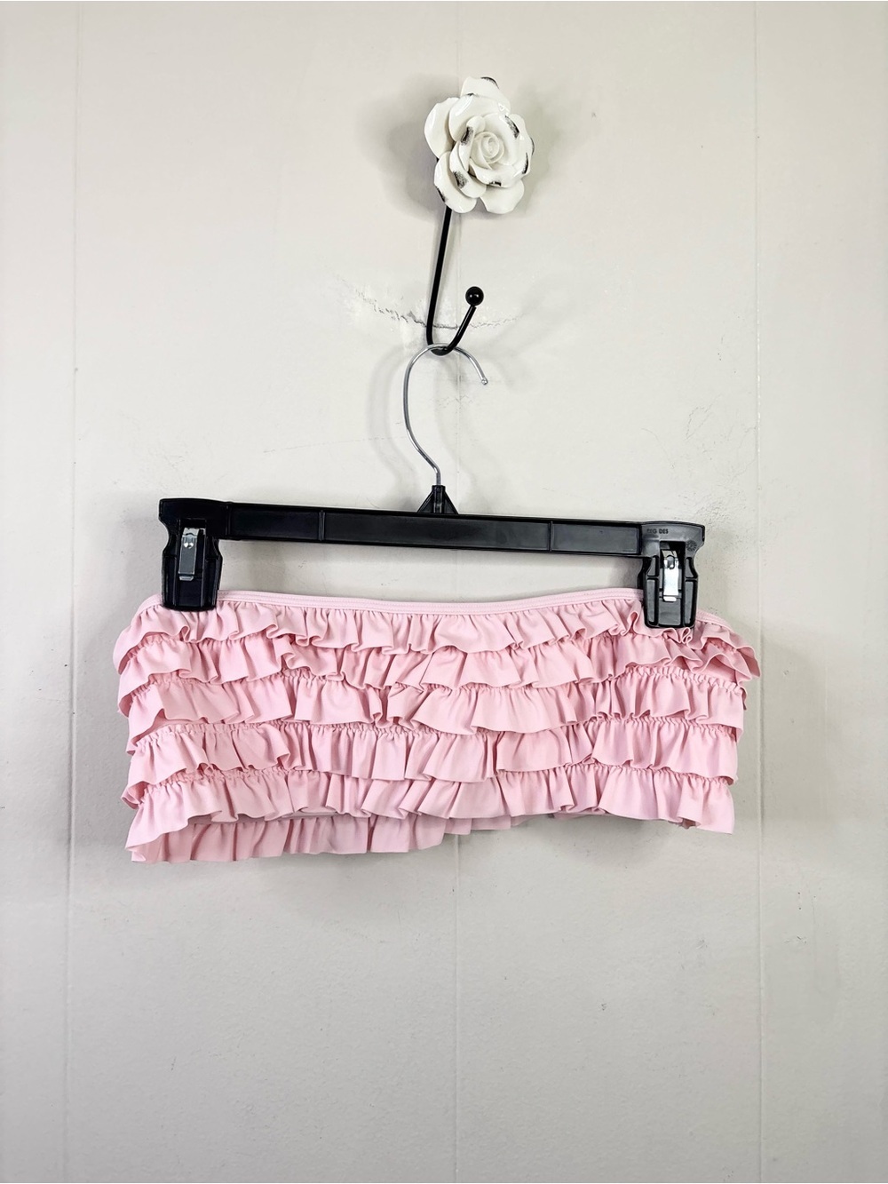 Chloe rose light pink ruffle strapless swimsuit size small